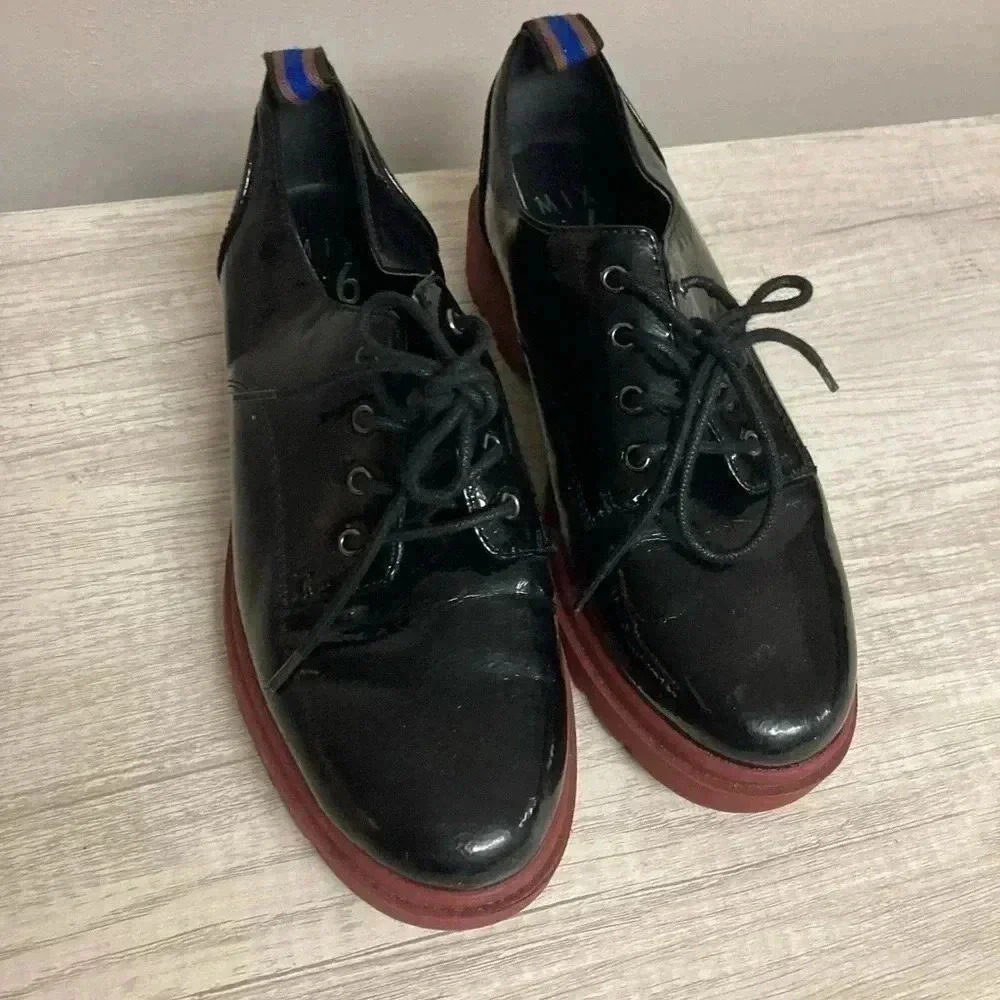Mix No.6 black dress shoes‎